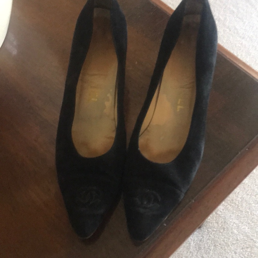 Chanel black 37